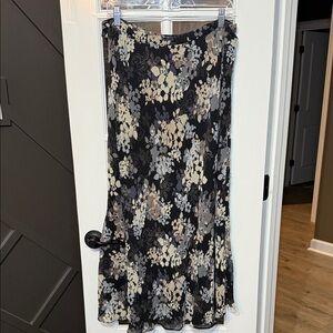 COVINGTON Black Floral Stretch Waist Midi Skirt Size 10